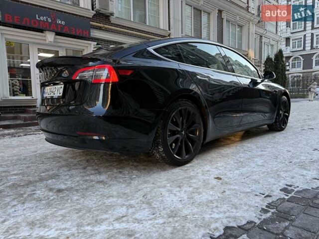 Чорний Тесла Модель 3, об'ємом двигуна 0 л та пробігом 64 тис. км за 19000 $, фото 1 на Automoto.ua