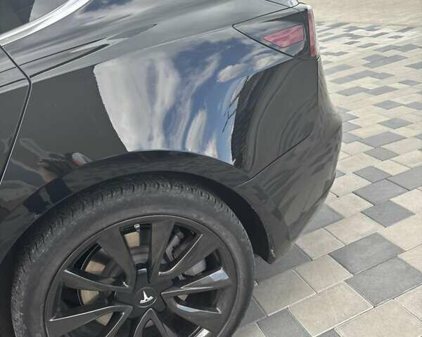 Черный Тесла Модель 3, объемом двигателя 0 л и пробегом 98 тыс. км за 15850 $, фото 20 на Automoto.ua