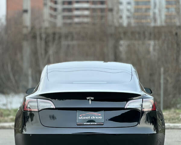 Черный Тесла Модель 3, объемом двигателя 0 л и пробегом 125 тыс. км за 15999 $, фото 7 на Automoto.ua