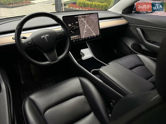 Черный Тесла Модель 3, объемом двигателя 0 л и пробегом 93 тыс. км за 15600 $, фото 46 на Automoto.ua