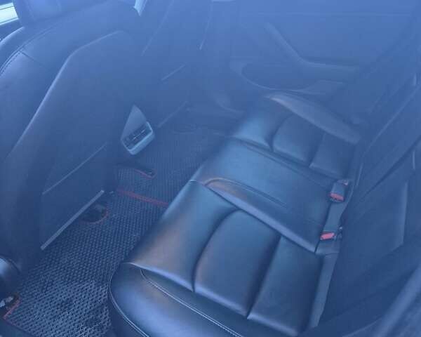 Чорний Тесла Модель 3, об'ємом двигуна 0 л та пробігом 150 тис. км за 15900 $, фото 5 на Automoto.ua
