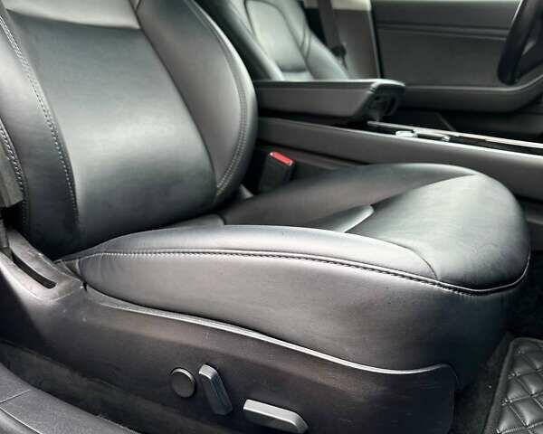 Черный Тесла Модель 3, объемом двигателя 0 л и пробегом 209 тыс. км за 18000 $, фото 105 на Automoto.ua