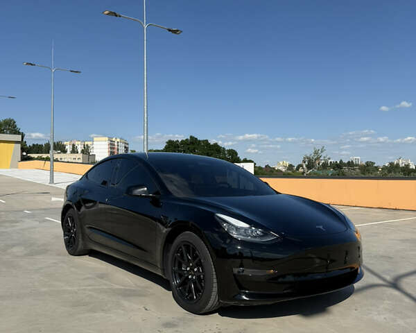 Чорний Тесла Модель 3, об'ємом двигуна 0 л та пробігом 55 тис. км за 17500 $, фото 1 на Automoto.ua