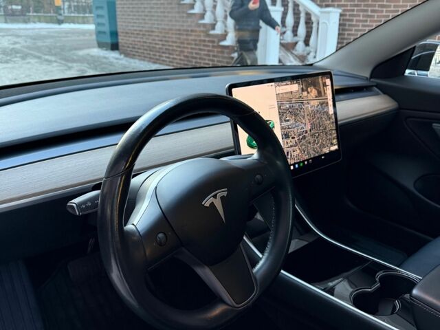 Черный Тесла Модель 3, объемом двигателя 0 л и пробегом 70 тыс. км за 17000 $, фото 8 на Automoto.ua