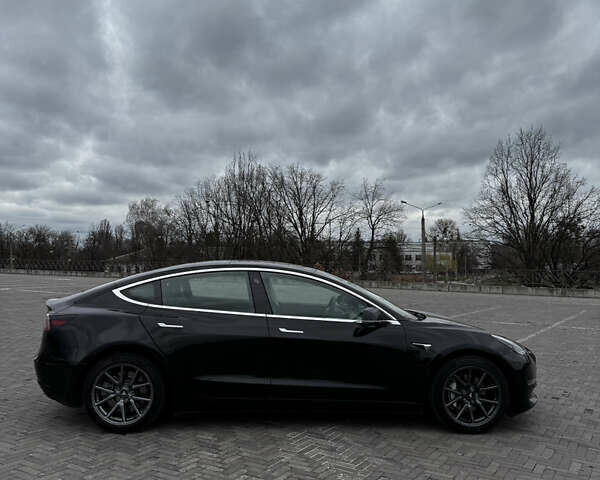 Чорний Тесла Модель 3, об'ємом двигуна 0 л та пробігом 127 тис. км за 16500 $, фото 1 на Automoto.ua