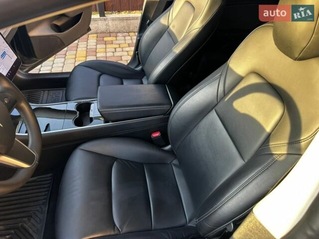 Черный Тесла Модель 3, объемом двигателя 0 л и пробегом 86 тыс. км за 15900 $, фото 23 на Automoto.ua