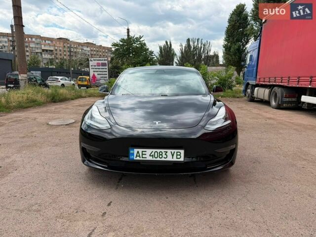 Черный Тесла Модель 3, объемом двигателя 0 л и пробегом 96 тыс. км за 18700 $, фото 1 на Automoto.ua