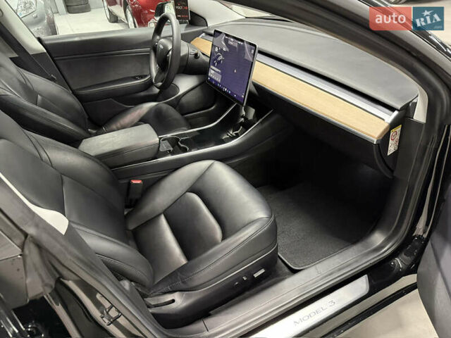 Черный Тесла Модель 3, объемом двигателя 0 л и пробегом 209 тыс. км за 17900 $, фото 56 на Automoto.ua
