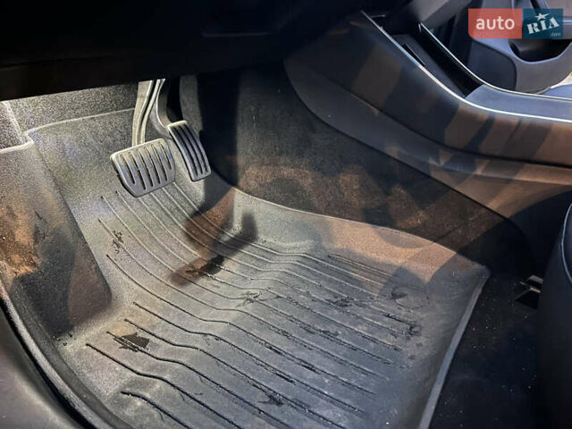 Черный Тесла Модель 3, объемом двигателя 0 л и пробегом 77 тыс. км за 20000 $, фото 69 на Automoto.ua