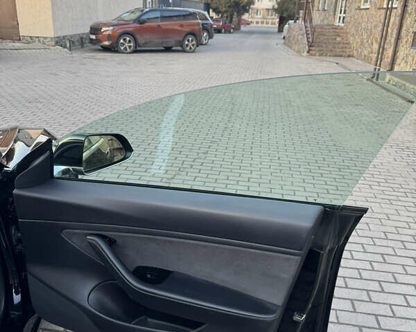 Черный Тесла Модель 3, объемом двигателя 0 л и пробегом 269 тыс. км за 12600 $, фото 67 на Automoto.ua