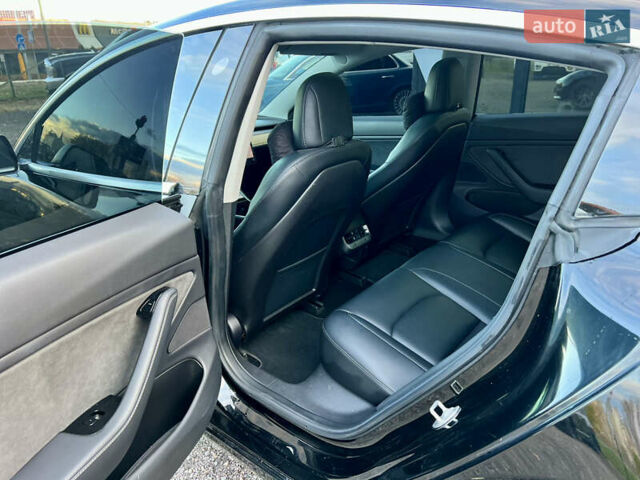 Черный Тесла Модель 3, объемом двигателя 0 л и пробегом 202 тыс. км за 13200 $, фото 15 на Automoto.ua