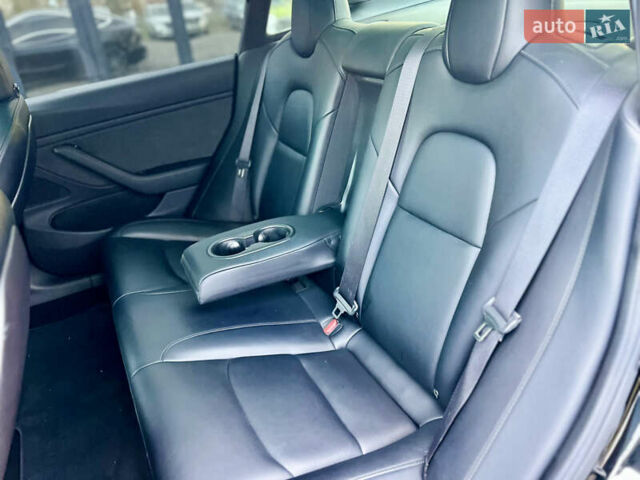 Чорний Тесла Модель 3, об'ємом двигуна 0 л та пробігом 201 тис. км за 14300 $, фото 29 на Automoto.ua