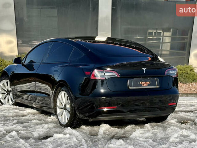 Черный Тесла Модель 3, объемом двигателя 0 л и пробегом 87 тыс. км за 16300 $, фото 1 на Automoto.ua