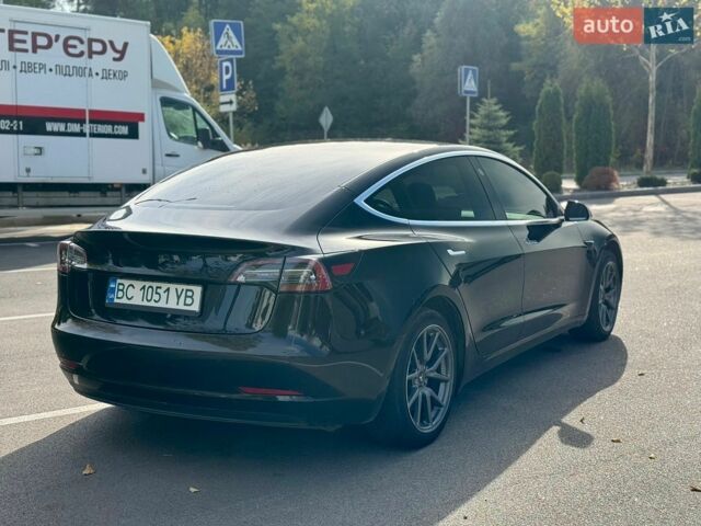 Чорний Тесла Модель 3, об'ємом двигуна 0 л та пробігом 134 тис. км за 14600 $, фото 2 на Automoto.ua