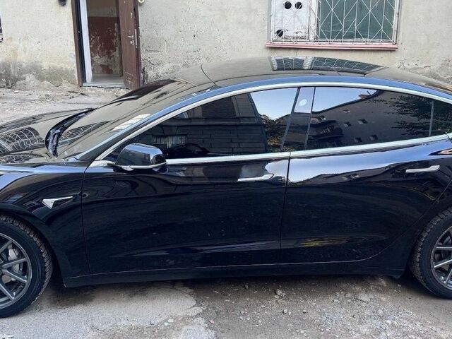 Черный Тесла Модель 3, объемом двигателя 0 л и пробегом 131 тыс. км за 15000 $, фото 4 на Automoto.ua