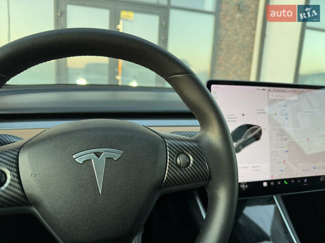 Чорний Тесла Модель 3, об'ємом двигуна 0 л та пробігом 117 тис. км за 18999 $, фото 78 на Automoto.ua