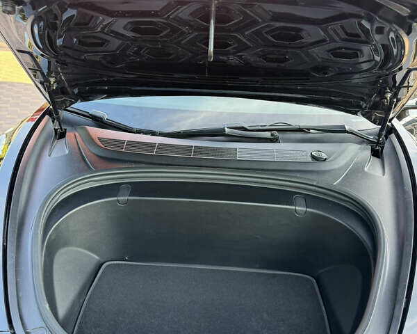 Чорний Тесла Модель 3, об'ємом двигуна 0 л та пробігом 35 тис. км за 18999 $, фото 18 на Automoto.ua