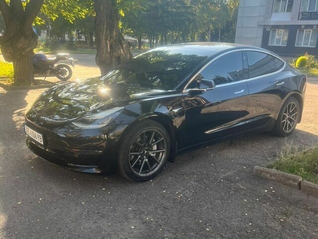 Чорний Тесла Модель 3, об'ємом двигуна 0 л та пробігом 182 тис. км за 16100 $, фото 2 на Automoto.ua