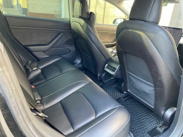 Чорний Тесла Модель 3, об'ємом двигуна 0 л та пробігом 117 тис. км за 16000 $, фото 6 на Automoto.ua