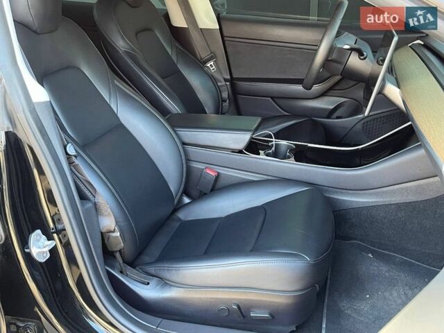 Черный Тесла Модель 3, объемом двигателя 0 л и пробегом 91 тыс. км за 17200 $, фото 18 на Automoto.ua