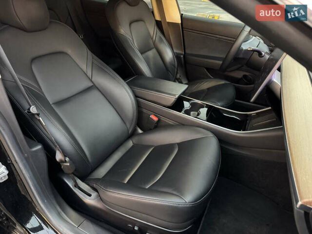 Черный Тесла Модель 3, объемом двигателя 0 л и пробегом 98 тыс. км за 17900 $, фото 19 на Automoto.ua