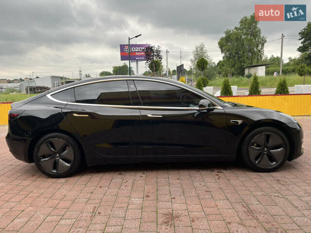 Черный Тесла Модель 3, объемом двигателя 0 л и пробегом 48 тыс. км за 18000 $, фото 1 на Automoto.ua