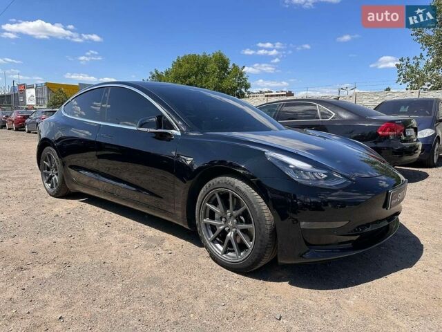 Черный Тесла Модель 3, объемом двигателя 0 л и пробегом 150 тыс. км за 16000 $, фото 5 на Automoto.ua