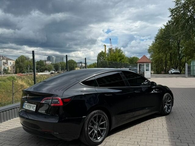 Чорний Тесла Модель 3, об'ємом двигуна 0 л та пробігом 106 тис. км за 15899 $, фото 2 на Automoto.ua