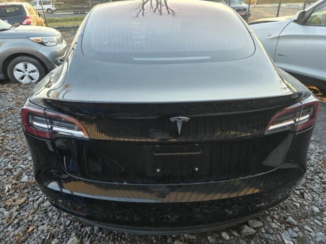 Черный Тесла Модель 3, объемом двигателя 0 л и пробегом 130 тыс. км за 11700 $, фото 9 на Automoto.ua