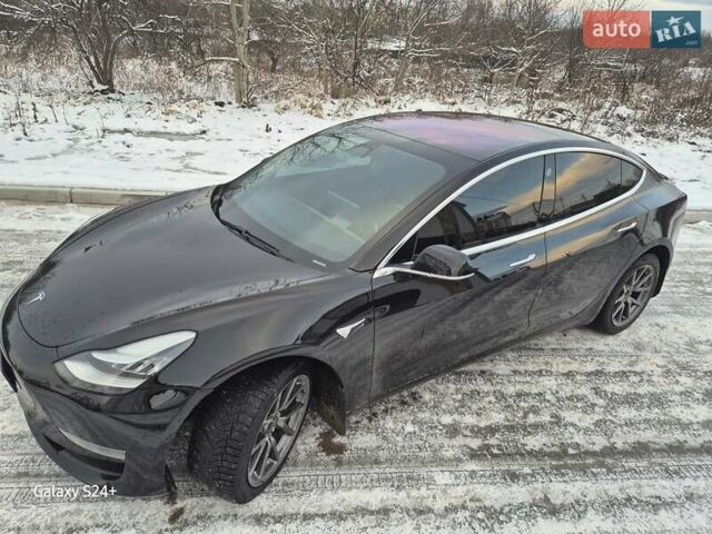 Черный Тесла Модель 3, объемом двигателя 0 л и пробегом 124 тыс. км за 14500 $, фото 10 на Automoto.ua