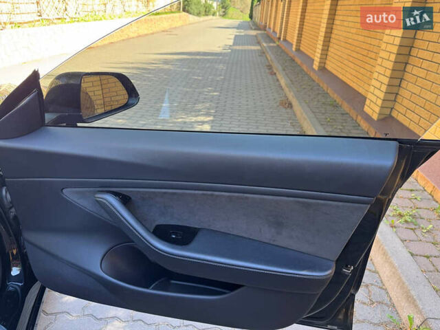 Черный Тесла Модель 3, объемом двигателя 0 л и пробегом 116 тыс. км за 18900 $, фото 28 на Automoto.ua