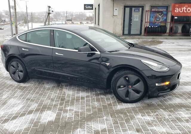 Черный Тесла Модель 3, объемом двигателя 0 л и пробегом 81 тыс. км за 17000 $, фото 8 на Automoto.ua