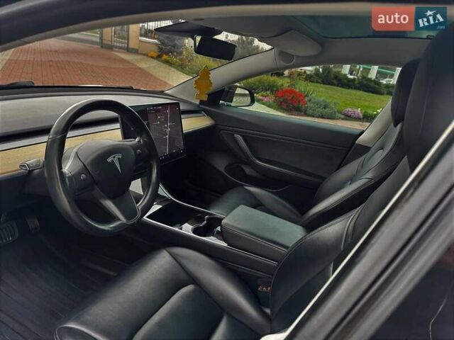 Черный Тесла Модель 3, объемом двигателя 0 л и пробегом 71 тыс. км за 19800 $, фото 6 на Automoto.ua
