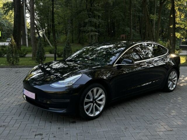 Черный Тесла Модель 3, объемом двигателя 0 л и пробегом 155 тыс. км за 13300 $, фото 1 на Automoto.ua