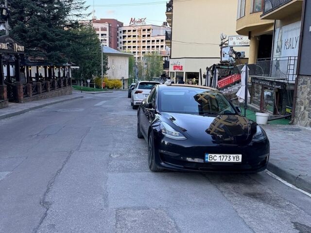 Чорний Тесла Модель 3, об'ємом двигуна 0 л та пробігом 160 тис. км за 17000 $, фото 7 на Automoto.ua
