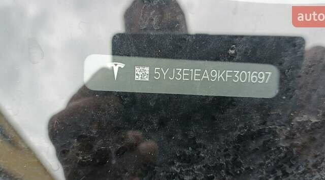 Черный Тесла Модель 3, объемом двигателя 0 л и пробегом 212 тыс. км за 14100 $, фото 10 на Automoto.ua