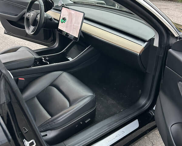 Черный Тесла Модель 3, объемом двигателя 0 л и пробегом 101 тыс. км за 16800 $, фото 11 на Automoto.ua