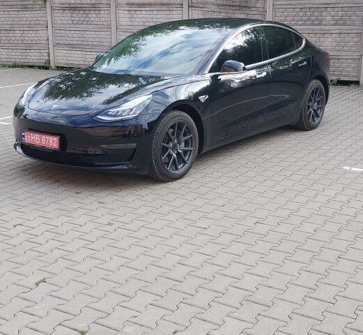Чорний Тесла Модель 3, об'ємом двигуна 0 л та пробігом 44 тис. км за 18800 $, фото 5 на Automoto.ua