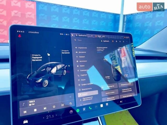 Черный Тесла Модель 3, объемом двигателя 0 л и пробегом 80 тыс. км за 19000 $, фото 46 на Automoto.ua