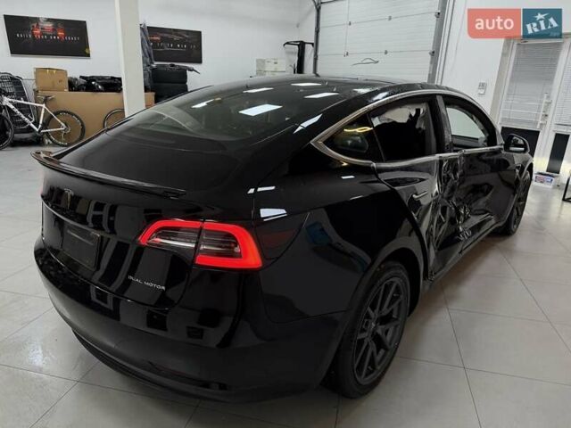 Чорний Тесла Модель 3, об'ємом двигуна 0 л та пробігом 88 тис. км за 12999 $, фото 1 на Automoto.ua