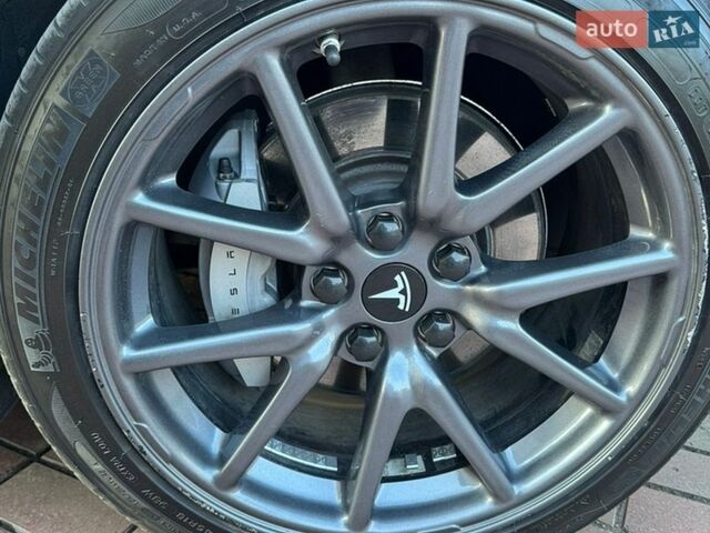 Черный Тесла Модель 3, объемом двигателя 0 л и пробегом 82 тыс. км за 17400 $, фото 10 на Automoto.ua