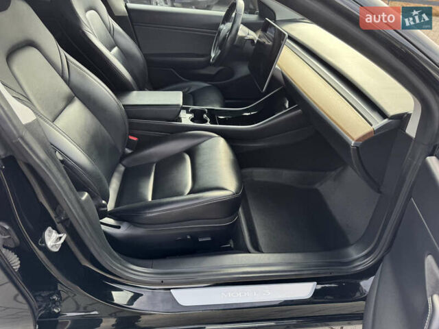 Черный Тесла Модель 3, объемом двигателя 0 л и пробегом 138 тыс. км за 13350 $, фото 21 на Automoto.ua