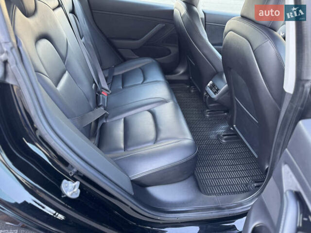 Тесла Модель 3 2019 у Києві на Automoto.ua Чорний Тесла Модель 3, об'ємом двигуна 0 л та пробігом 170 тис. км за 19900 $, фото 9 на Automoto.ua