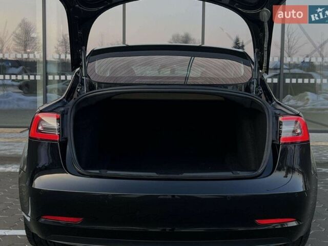 Чорний Тесла Модель 3, об'ємом двигуна 0 л та пробігом 128 тис. км за 19000 $, фото 6 на Automoto.ua