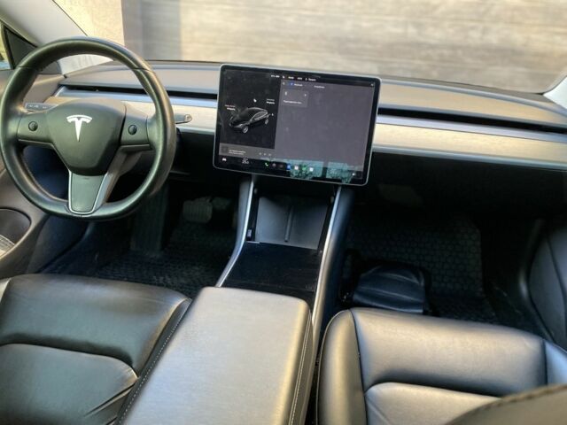 Чорний Тесла Модель 3, об'ємом двигуна 0 л та пробігом 117 тис. км за 16000 $, фото 9 на Automoto.ua