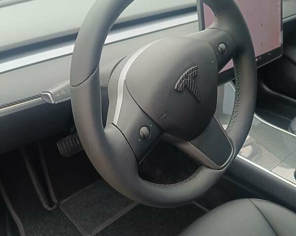 Чорний Тесла Модель 3, об'ємом двигуна 0 л та пробігом 145 тис. км за 15700 $, фото 30 на Automoto.ua