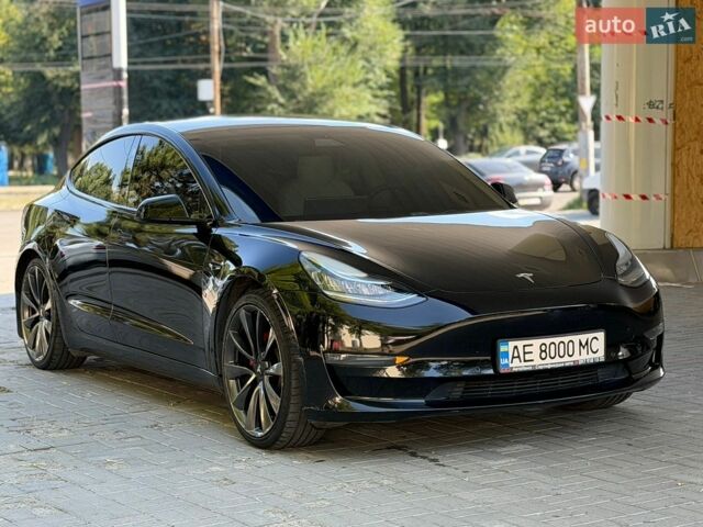 Черный Тесла Модель 3, объемом двигателя 0 л и пробегом 106 тыс. км за 15950 $, фото 1 на Automoto.ua