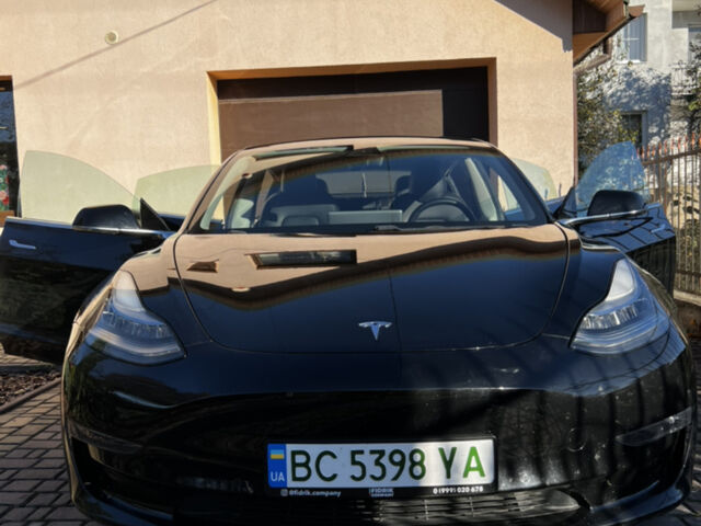 Черный Тесла Модель 3, объемом двигателя 0 л и пробегом 80 тыс. км за 18500 $, фото 5 на Automoto.ua
