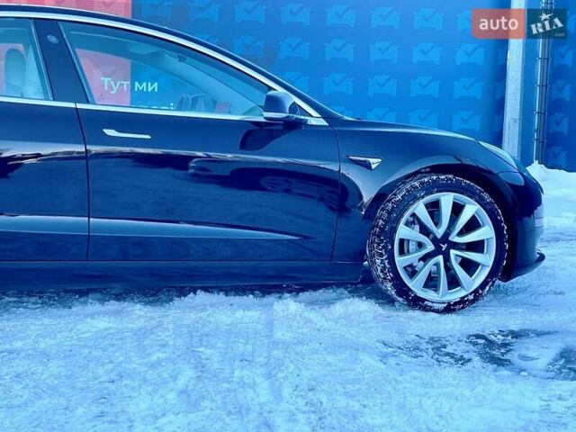 Черный Тесла Модель 3, объемом двигателя 0 л и пробегом 80 тыс. км за 19000 $, фото 28 на Automoto.ua