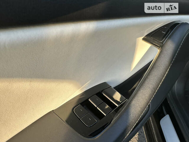 Черный Тесла Модель 3, объемом двигателя 0 л и пробегом 138 тыс. км за 16500 $, фото 39 на Automoto.ua